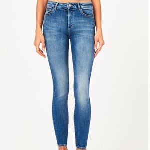 DL1961 Farrow Low-Rise